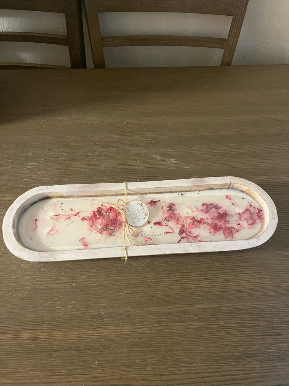 Kirkton house White & Pink Floral Decorative Bath Tray Candle